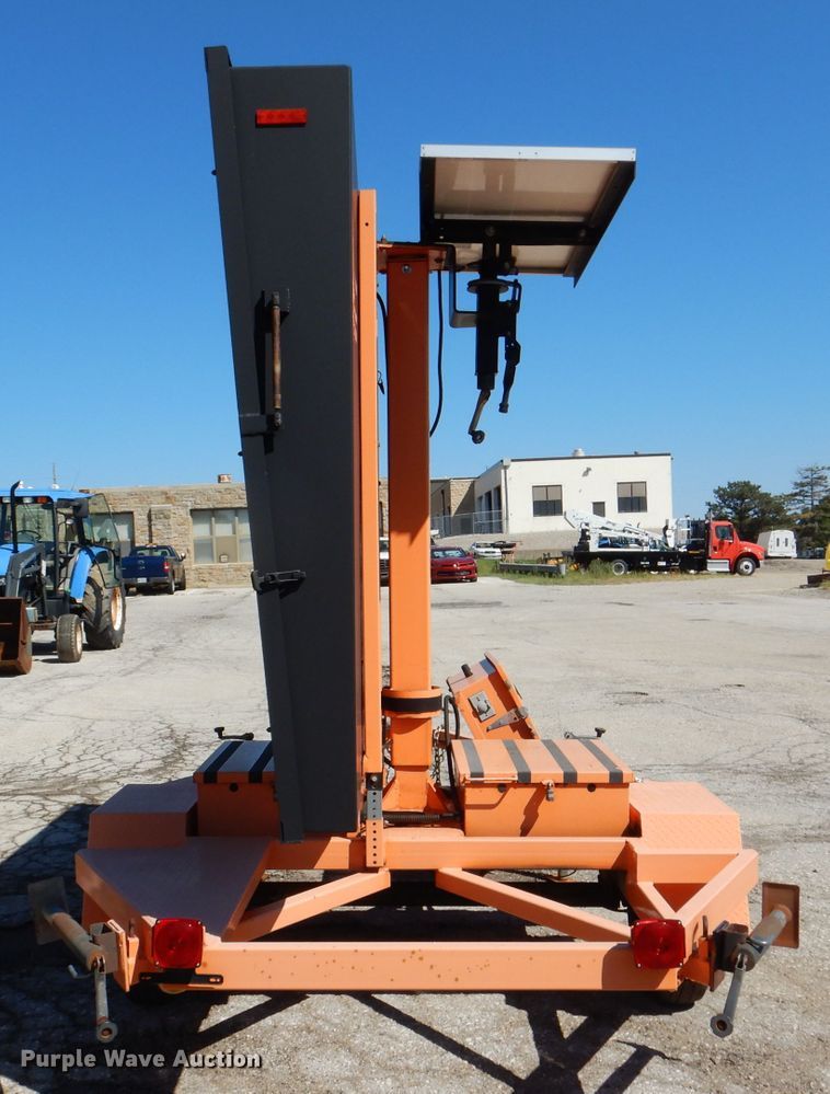 image for item DL3049 2009 Ver-Mac PCMS1210 message board trailer