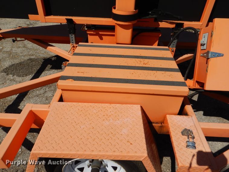 image for item DL3049 2009 Ver-Mac PCMS1210 message board trailer