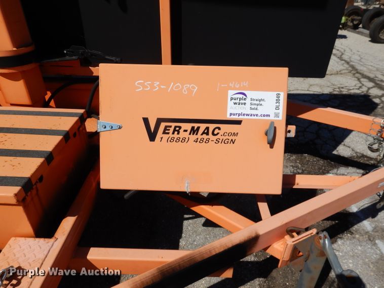 image for item DL3049 2009 Ver-Mac PCMS1210 message board trailer