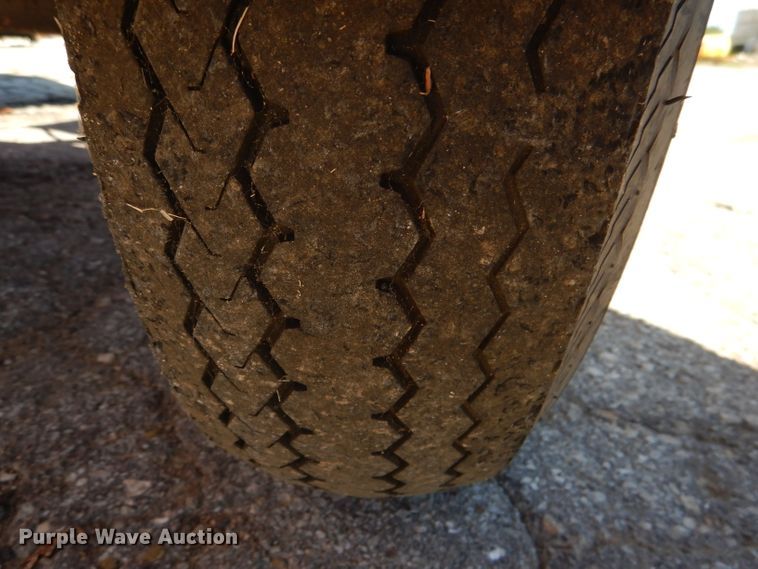 image for item DL3049 2009 Ver-Mac PCMS1210 message board trailer