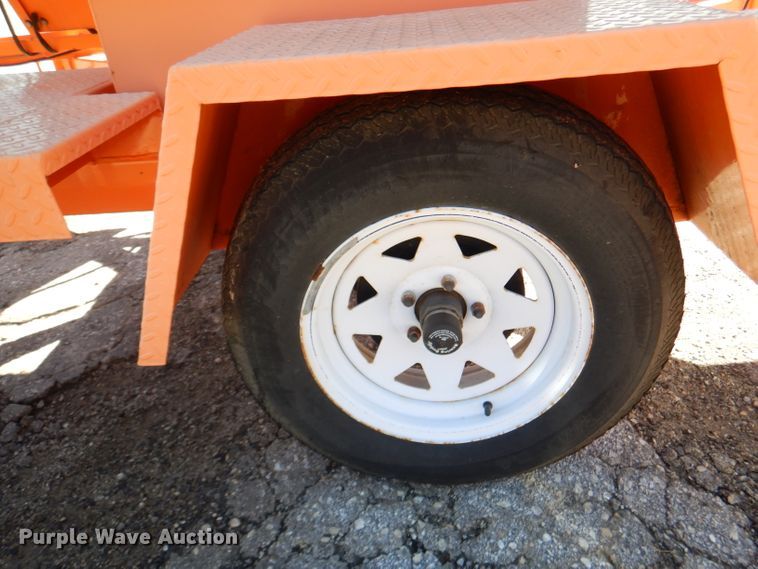 image for item DL3049 2009 Ver-Mac PCMS1210 message board trailer