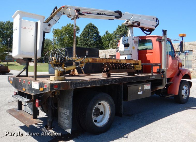 image for item DL3051 2000 Sterling L7500  bucket truck