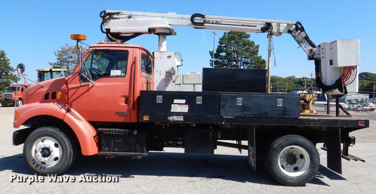image for item DL3051 2000 Sterling L7500  bucket truck