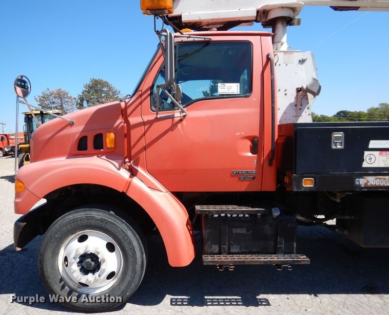 image for item DL3051 2000 Sterling L7500  bucket truck