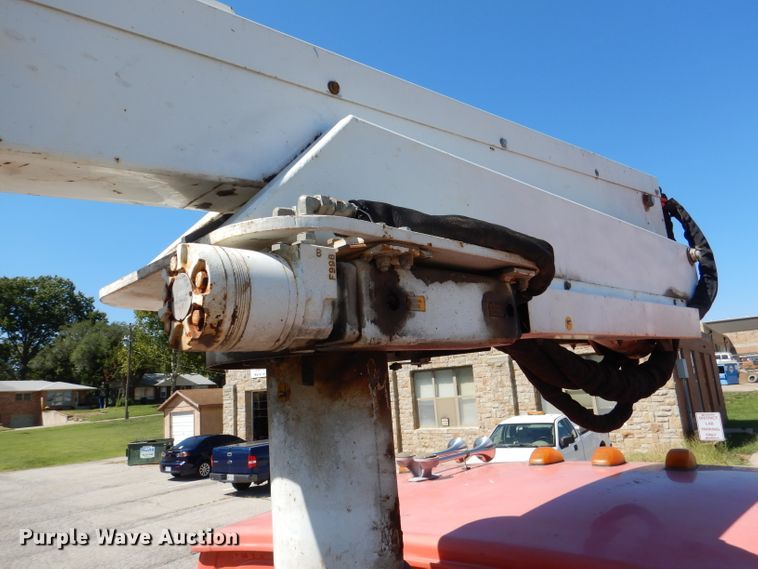 image for item DL3051 2000 Sterling L7500  bucket truck