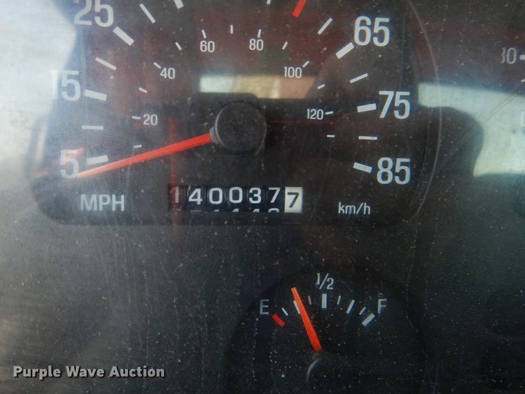 image for item DL3051 2000 Sterling L7500  bucket truck