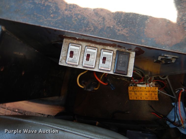 image for item DL3051 2000 Sterling L7500  bucket truck