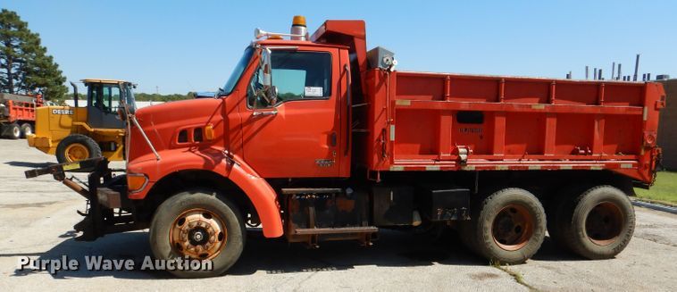 image for item DL3052 2001 Sterling LT7501  dump truck