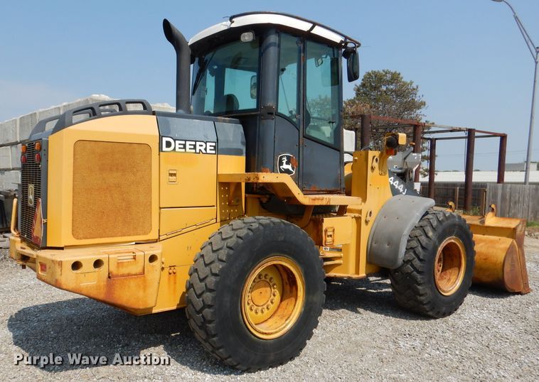 image for item DL3053 2005 John Deere 444J  wheel loader