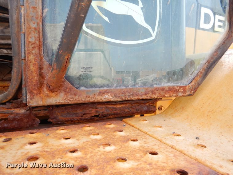 image for item DL3053 2005 John Deere 444J  wheel loader