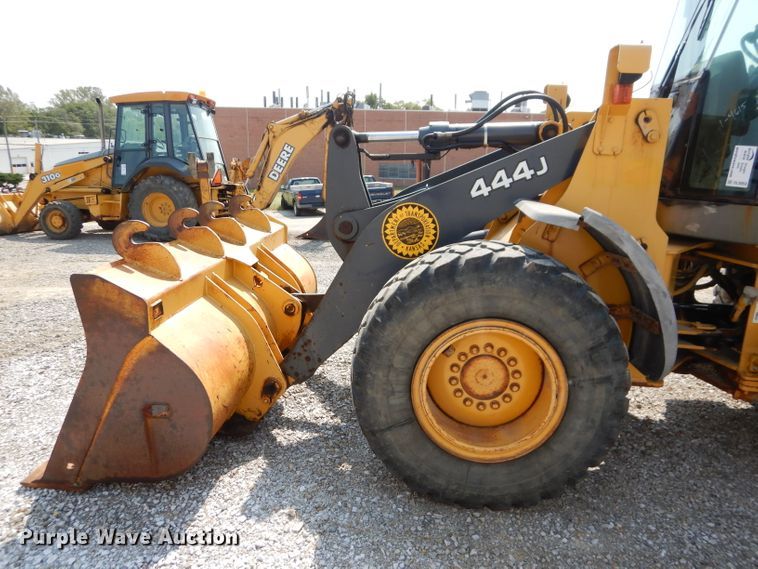 image for item DL3053 2005 John Deere 444J  wheel loader