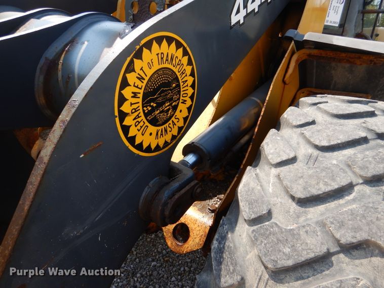 image for item DL3053 2005 John Deere 444J  wheel loader