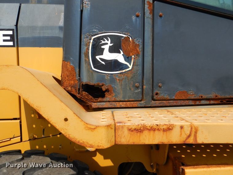image for item DL3053 2005 John Deere 444J  wheel loader
