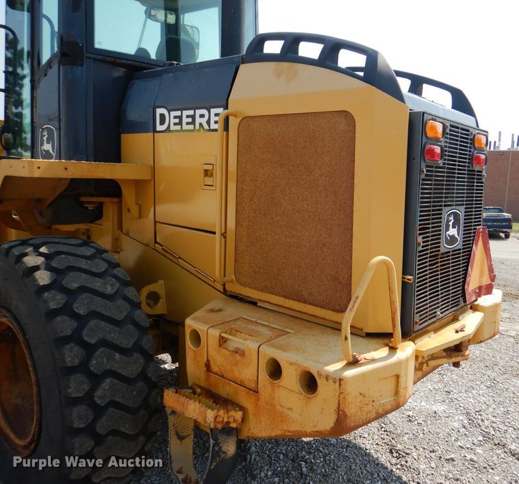 image for item DL3053 2005 John Deere 444J  wheel loader