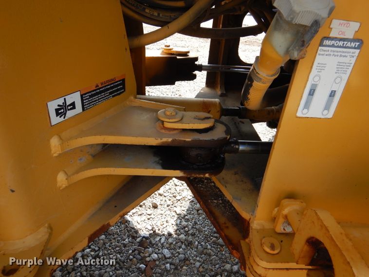 image for item DL3053 2005 John Deere 444J  wheel loader