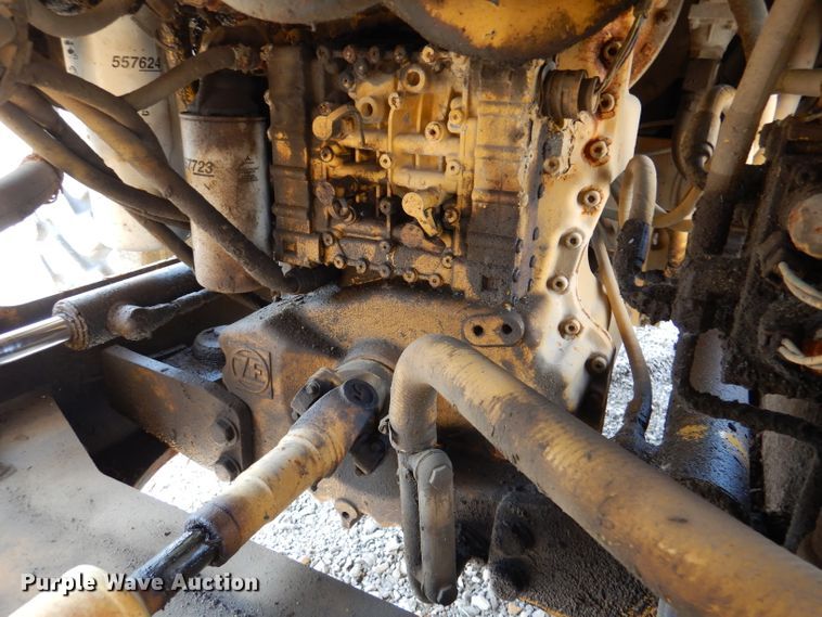 image for item DL3053 2005 John Deere 444J  wheel loader