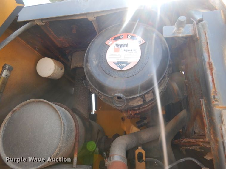 image for item DL3053 2005 John Deere 444J  wheel loader