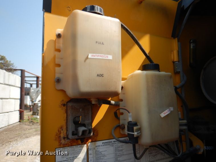 image for item DL3053 2005 John Deere 444J  wheel loader