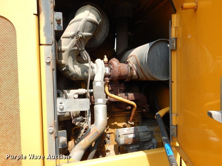 image for item DL3053 2005 John Deere 444J  wheel loader