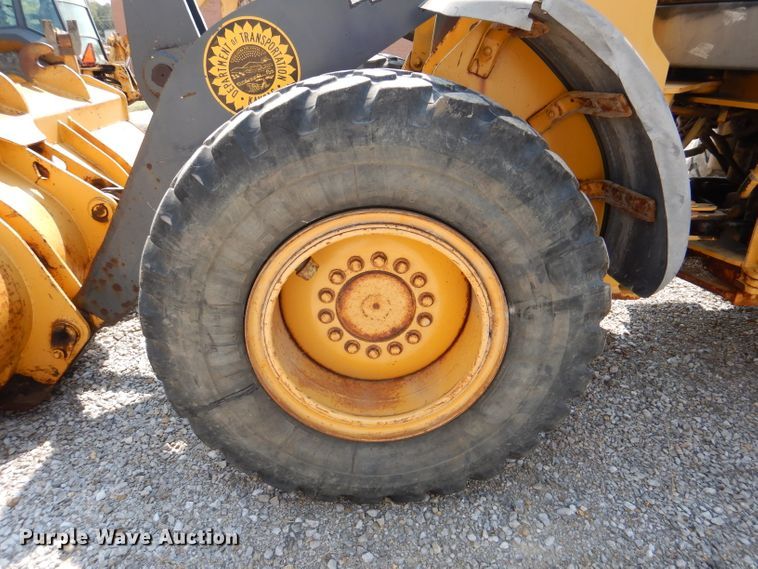 image for item DL3053 2005 John Deere 444J  wheel loader