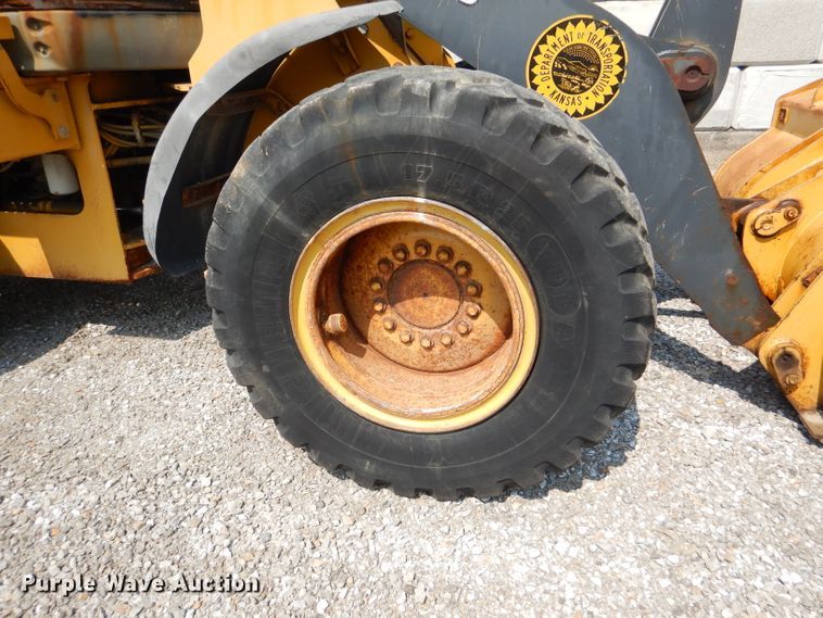 image for item DL3053 2005 John Deere 444J  wheel loader
