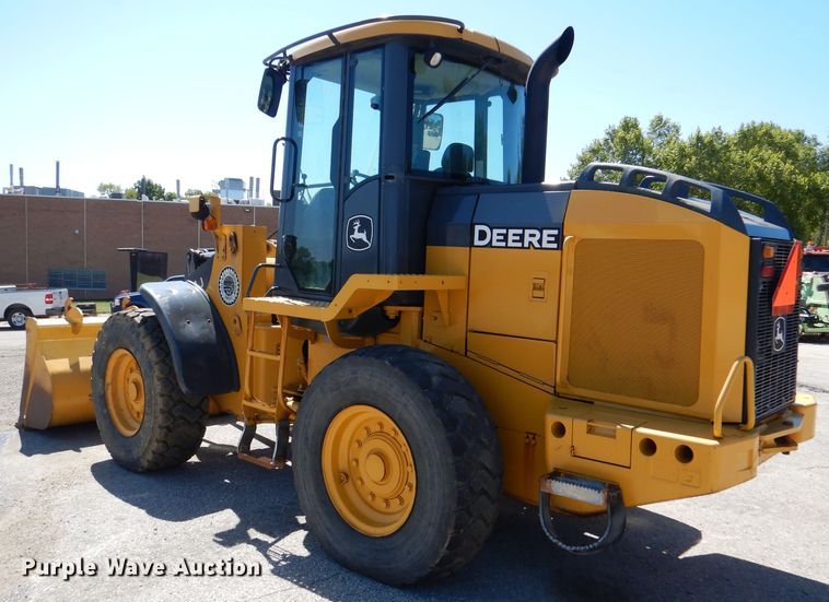 image for item DL3055 2006 John Deere 444J  wheel loader