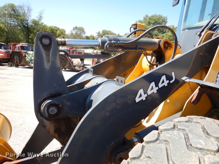 image for item DL3055 2006 John Deere 444J  wheel loader