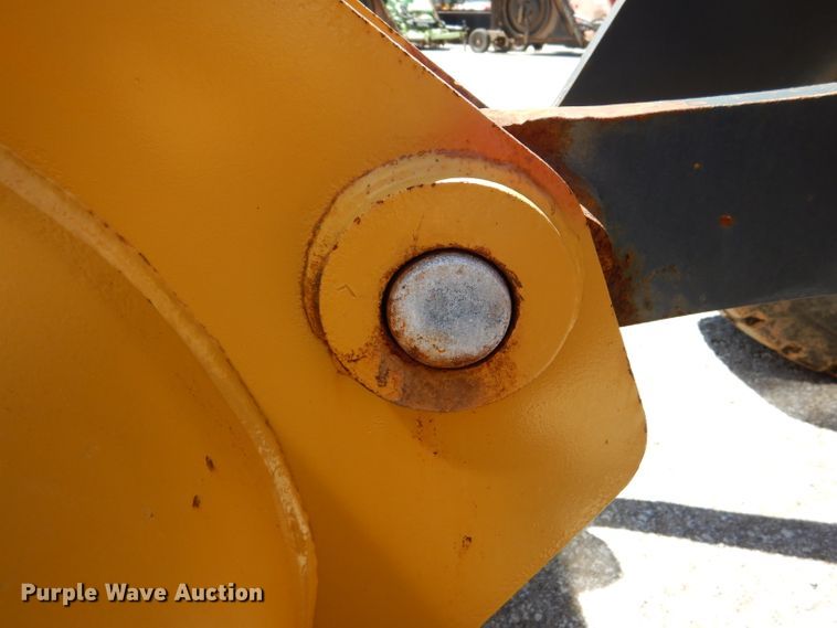 image for item DL3055 2006 John Deere 444J  wheel loader