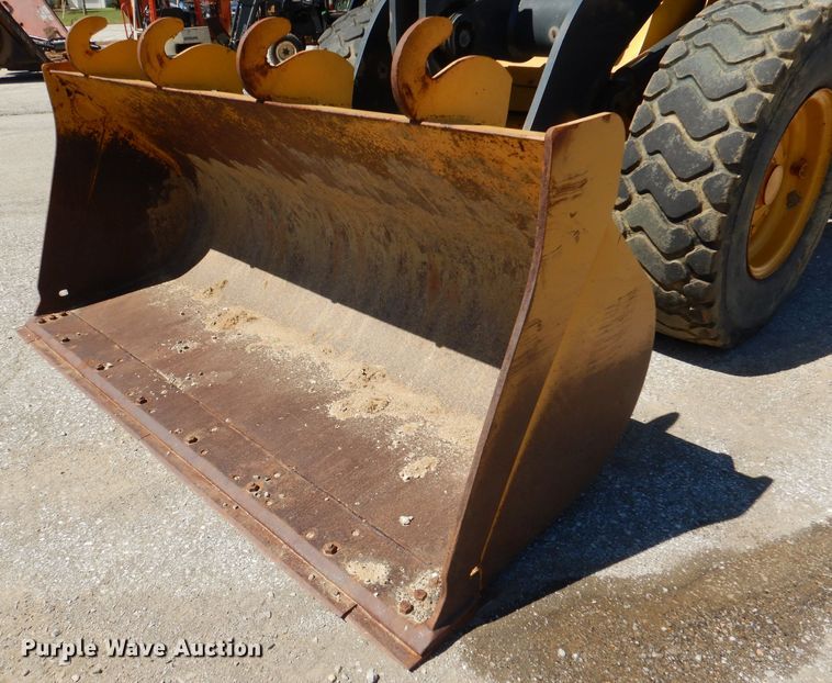 image for item DL3055 2006 John Deere 444J  wheel loader