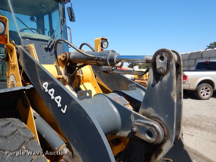 image for item DL3055 2006 John Deere 444J  wheel loader