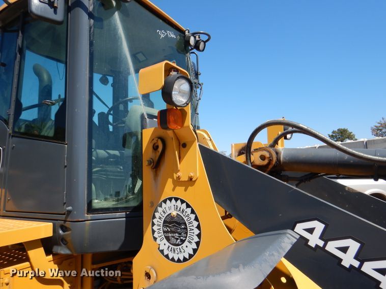 image for item DL3055 2006 John Deere 444J  wheel loader