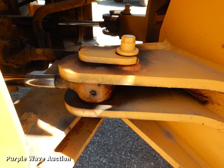 image for item DL3055 2006 John Deere 444J  wheel loader