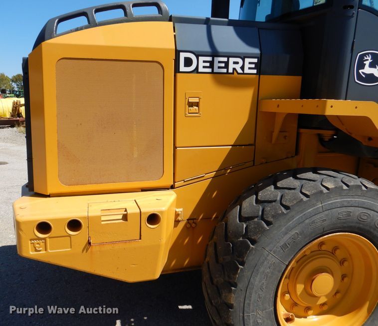 image for item DL3055 2006 John Deere 444J  wheel loader