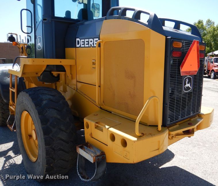 image for item DL3055 2006 John Deere 444J  wheel loader