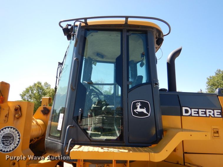 image for item DL3055 2006 John Deere 444J  wheel loader