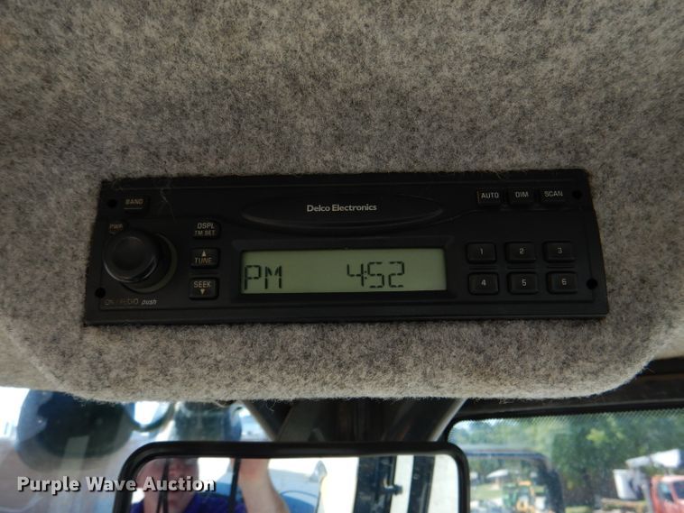 image for item DL3055 2006 John Deere 444J  wheel loader