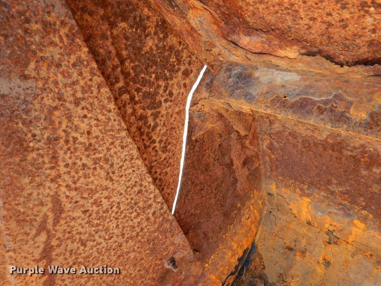 image for item DL3061 2002 New Holland TS100  tractor