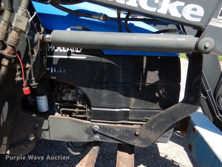 image for item DL3061 2002 New Holland TS100  tractor