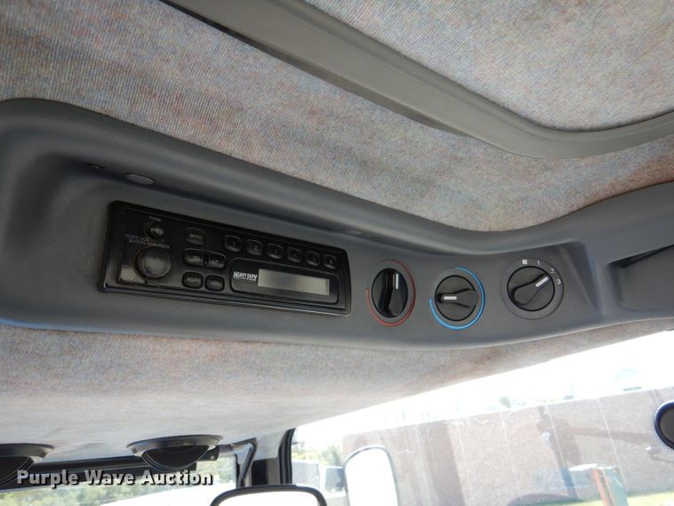 image for item DL3061 2002 New Holland TS100  tractor