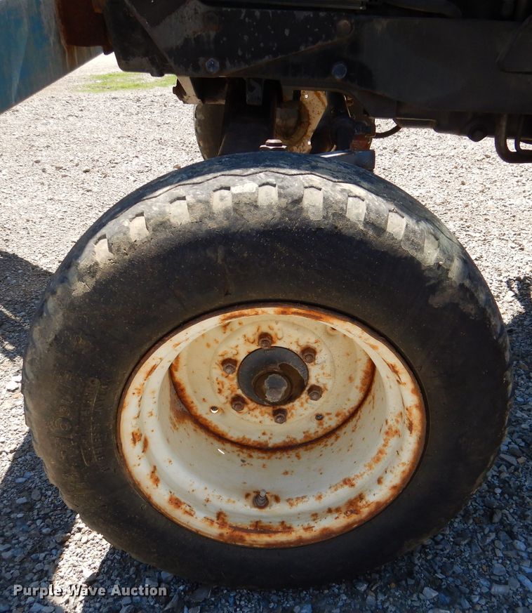 image for item DL3061 2002 New Holland TS100  tractor