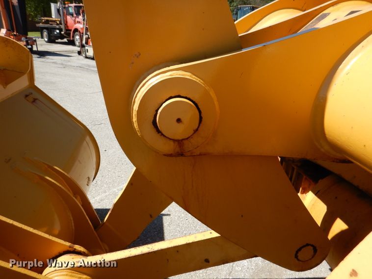 image for item DL3062 2003 John Deere 444H  wheel loader