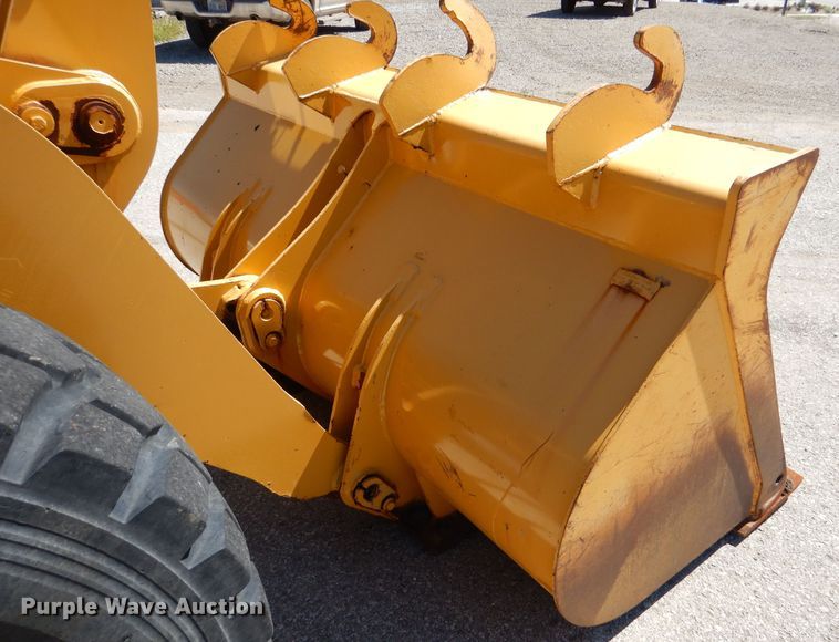 image for item DL3062 2003 John Deere 444H  wheel loader