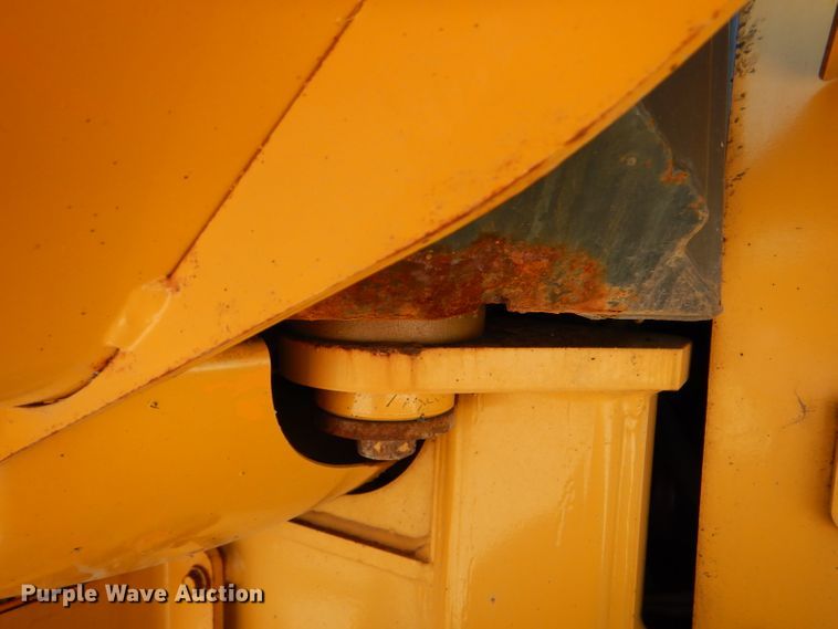 image for item DL3062 2003 John Deere 444H  wheel loader