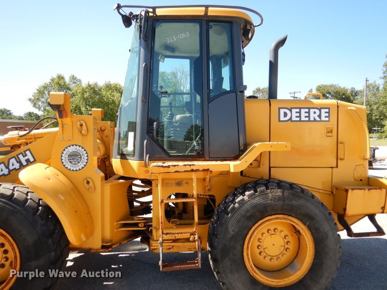 image for item DL3062 2003 John Deere 444H  wheel loader