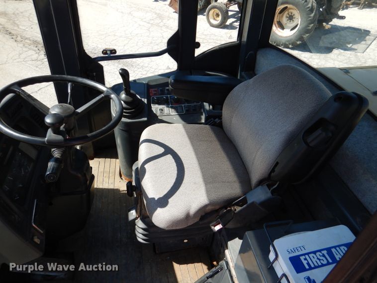 image for item DL3062 2003 John Deere 444H  wheel loader