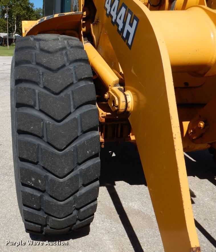 image for item DL3062 2003 John Deere 444H  wheel loader