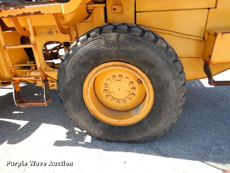 image for item DL3062 2003 John Deere 444H  wheel loader