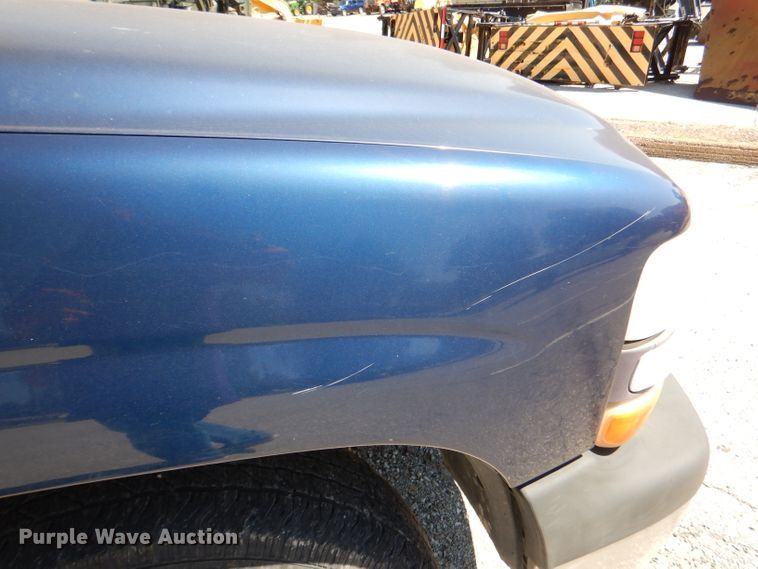 image for item DL3064 2002 Chevrolet Silverado 1500  pickup truck