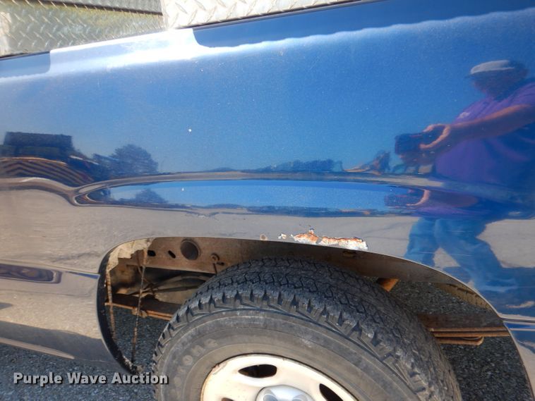 image for item DL3064 2002 Chevrolet Silverado 1500  pickup truck