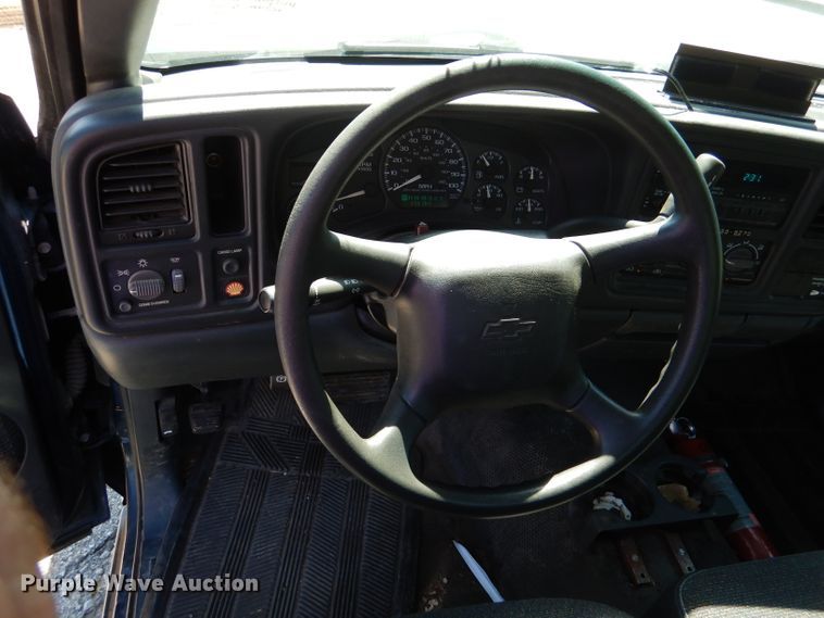 image for item DL3064 2002 Chevrolet Silverado 1500  pickup truck